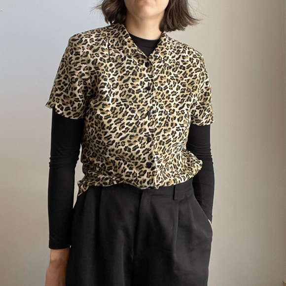 Silk Leopard Print button up - Picture 2 of 6